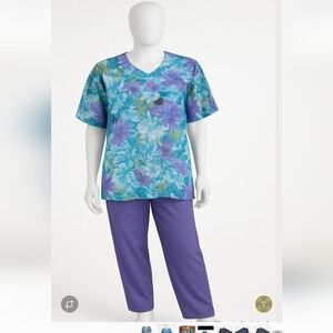 UA Scrubs (Uniform Advantage) Floral Top Scrubs Set Size M